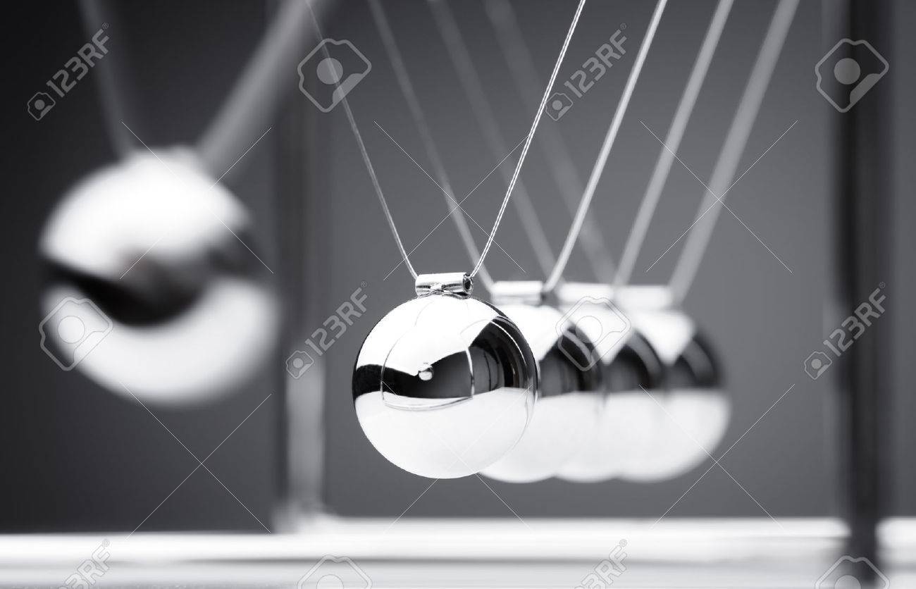 newton's cradle physics