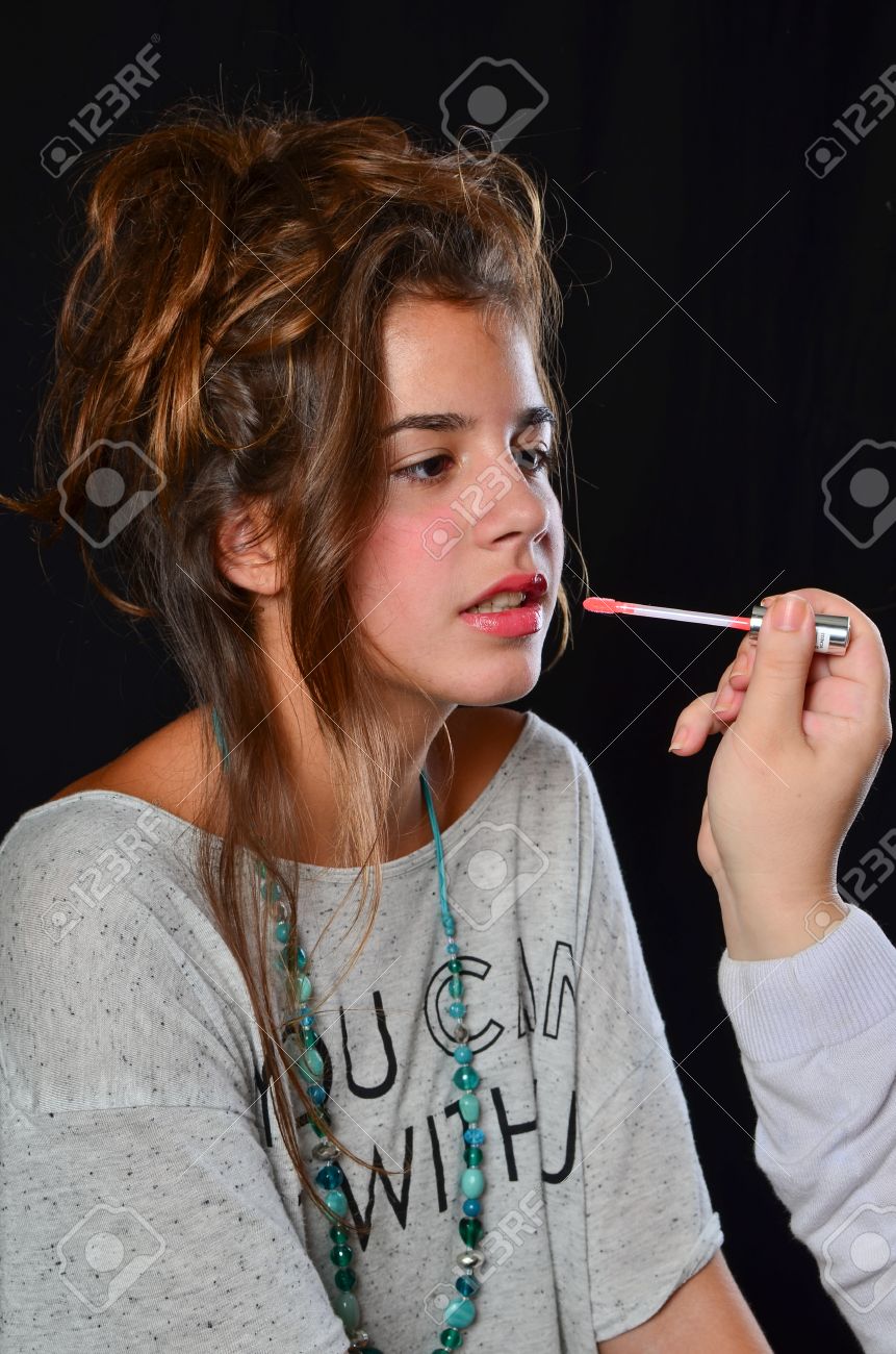 Teenage Brunettes