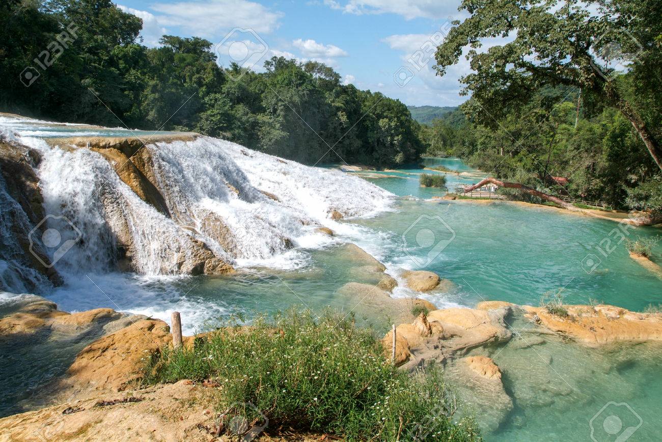 アクア アズール滝チアパス州 メキシコ の写真素材 画像素材 Image アクア アズール滝チアパス州 メキシコ の写真素材 画像素材 Image