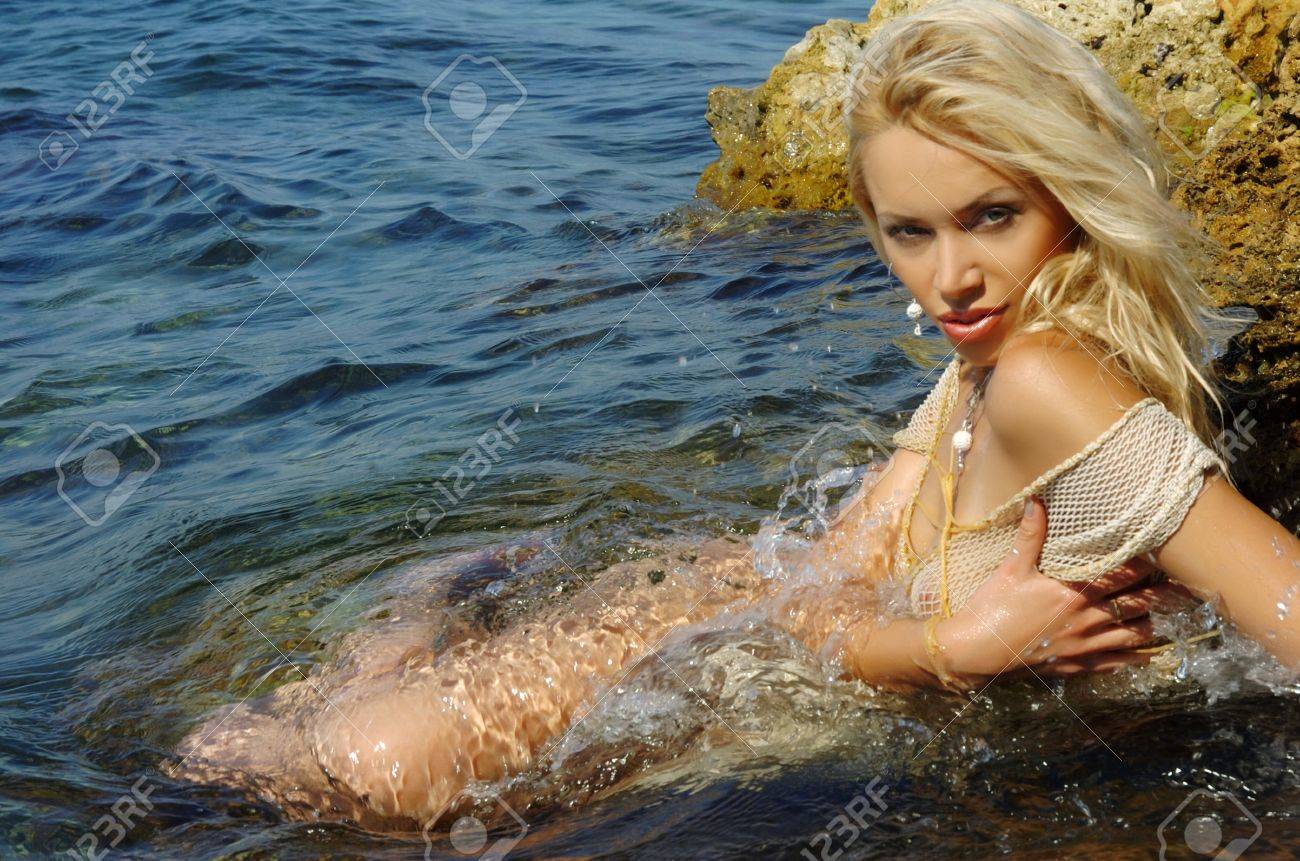 黒海 ヌード ビーチ