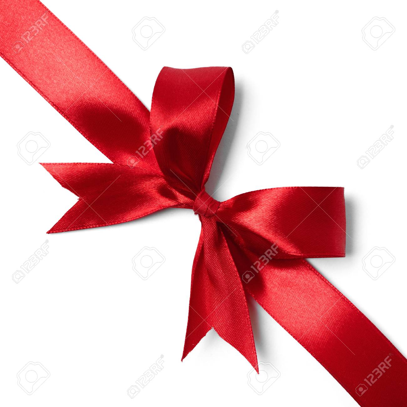 ツインテール ホワイト バック グラウンドで隔離を赤いリボン の写真素材 画像素材 Image ツインテール ホワイト バック グラウンドで隔離を赤いリボン の写真素材 画像素材 Image