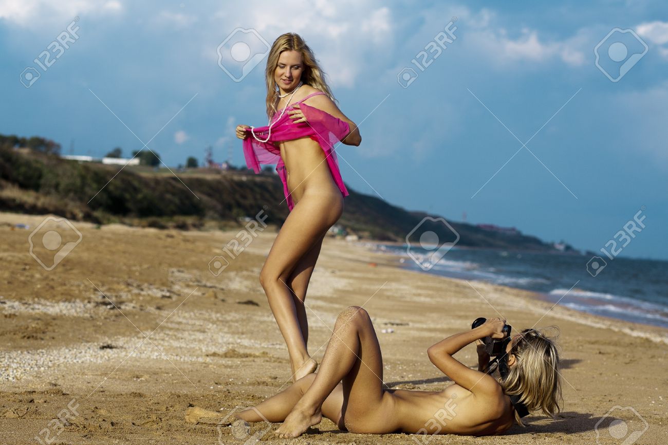 Naked girls pee for friends Naked female beach models
