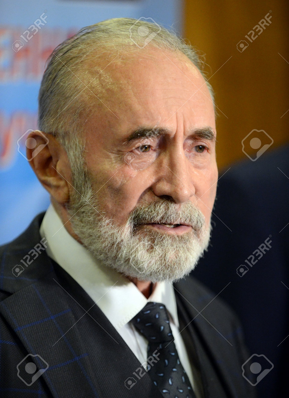 Aslambek Aslakhanov ロシアの政治家 連邦評議会のメンバー 国際連盟理事会委員会の副会長 の写真素材 画像素材 Image Aslambek Aslakhanov ロシアの政治家 連邦評議会のメンバー 国際連盟理事会委員会の副会長 の写真素材 画像素材 Image