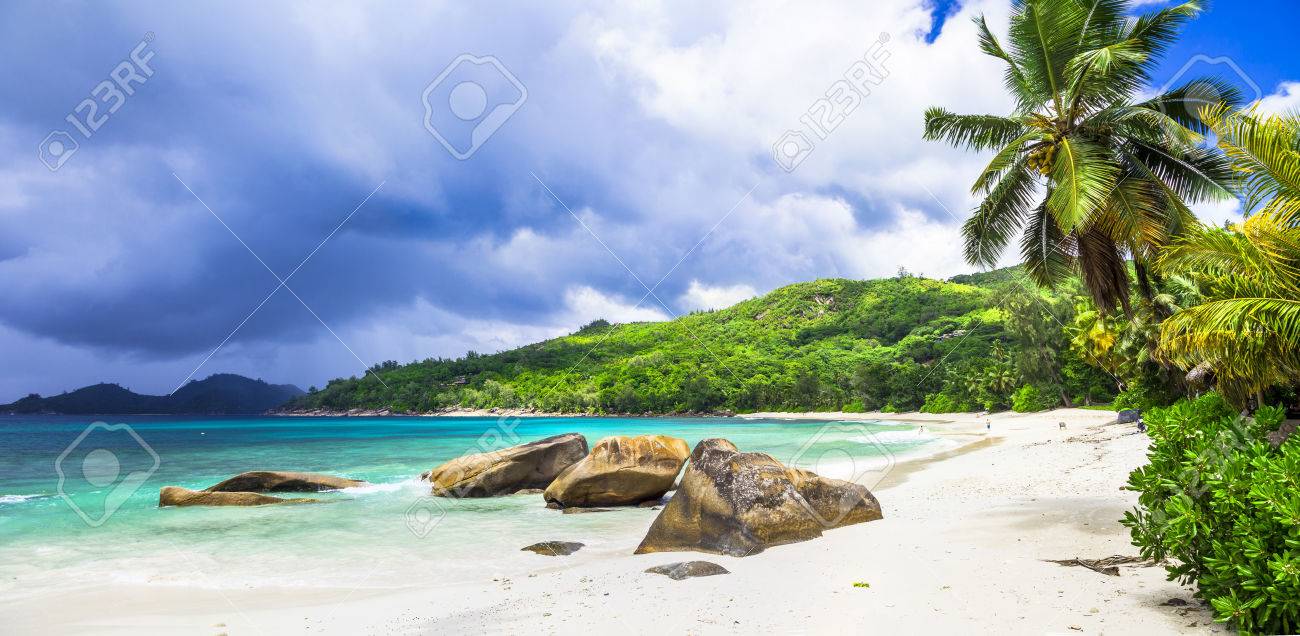 white beaches of Seychelles - tropical paradise - 44234349 white beaches of Seychelles - tropical paradise - 44234349