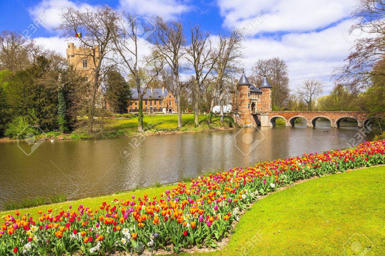 romantic castle Groot-Bijgaarden, Belgium - 53812053 romantic castle Groot-Bijgaarden, Belgium - 53812053