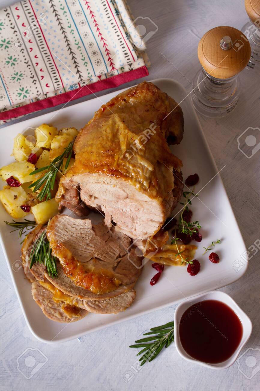 Roast A Bonded And Rolled Turkey : Perdue Savory Seasoned Boneless Turkey Breast Roast 10211 Perdue / This roasted rolled turkey breast was definitely a winner!