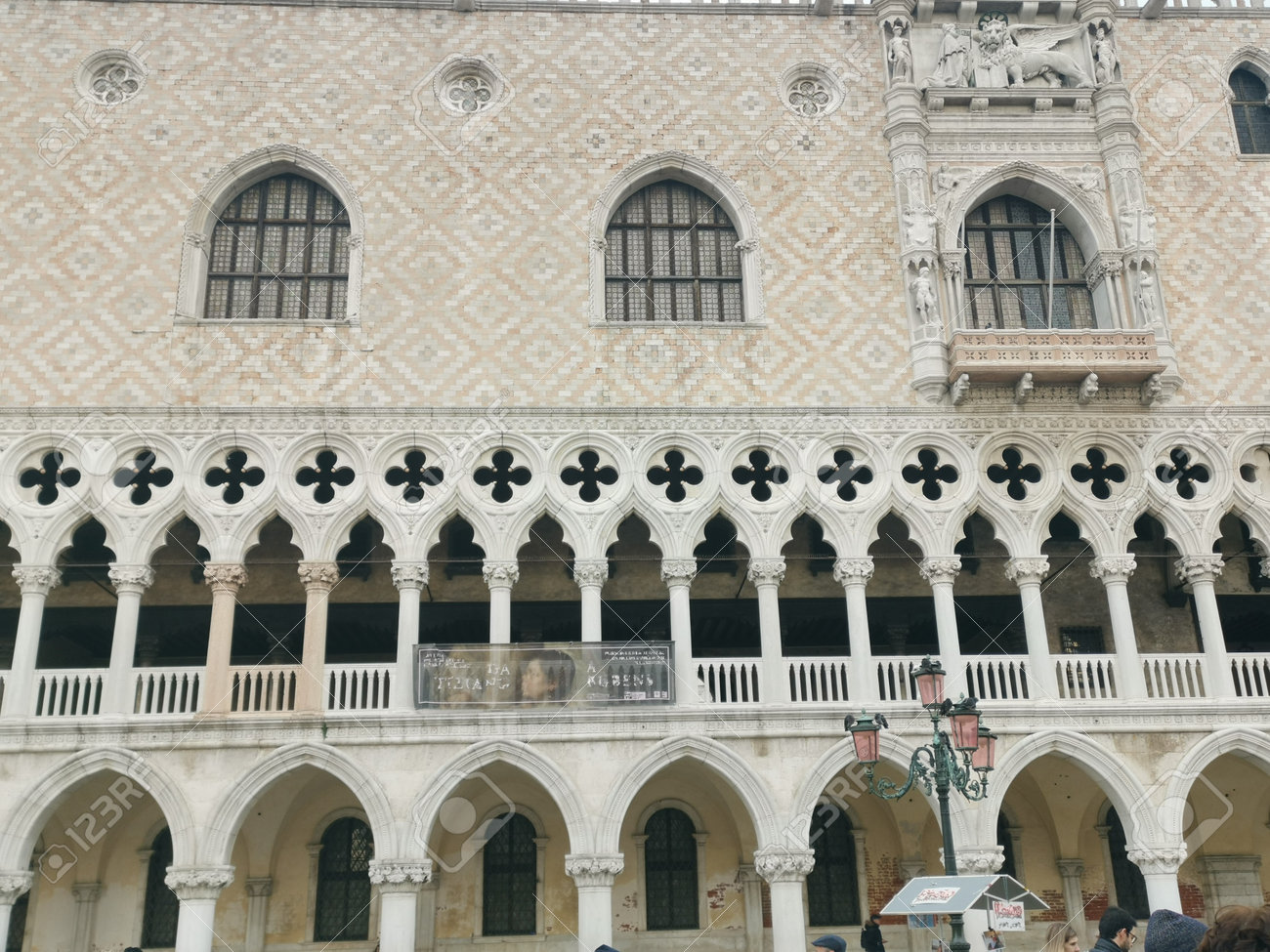 etiam-dictum-ipsum-a-felis