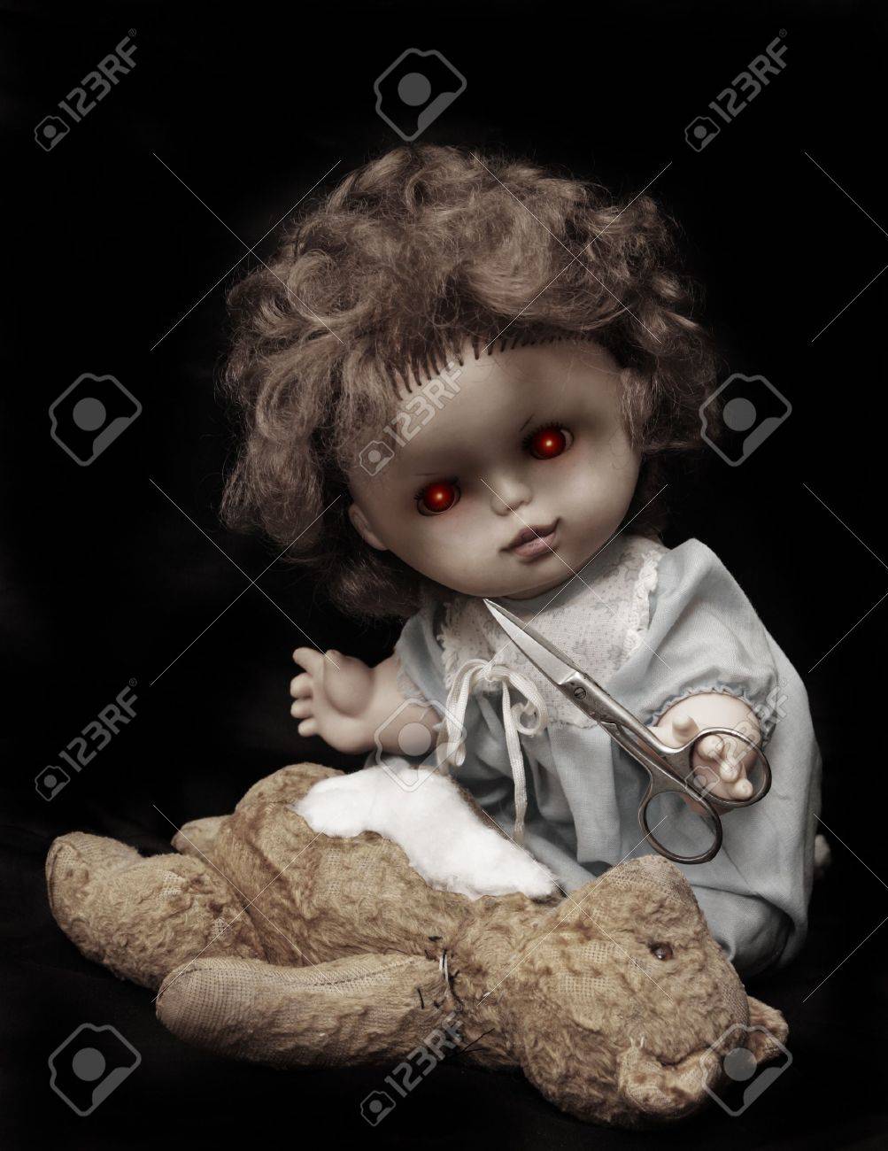 Dark Serie Jahrgang Bose Killer Puppe Lizenzfreie Fotos Bilder Und Stock Fotografie Image 3649876