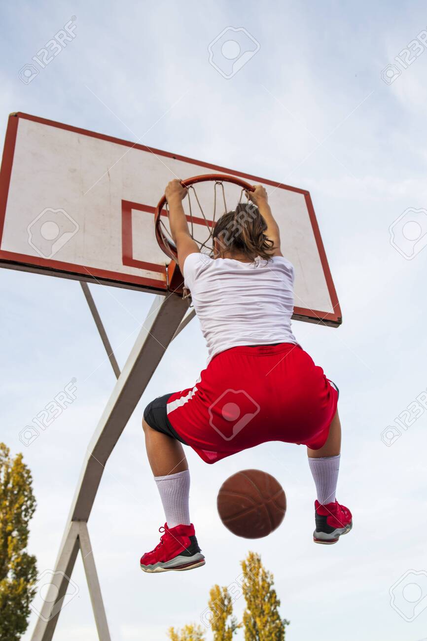 female basketball dunk