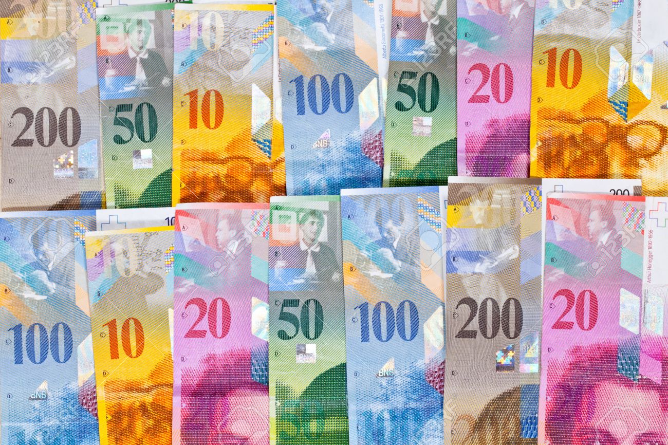 スイスお金 フラン 10 50 の手形 100 と 0 の手形 の写真素材 画像素材 Image