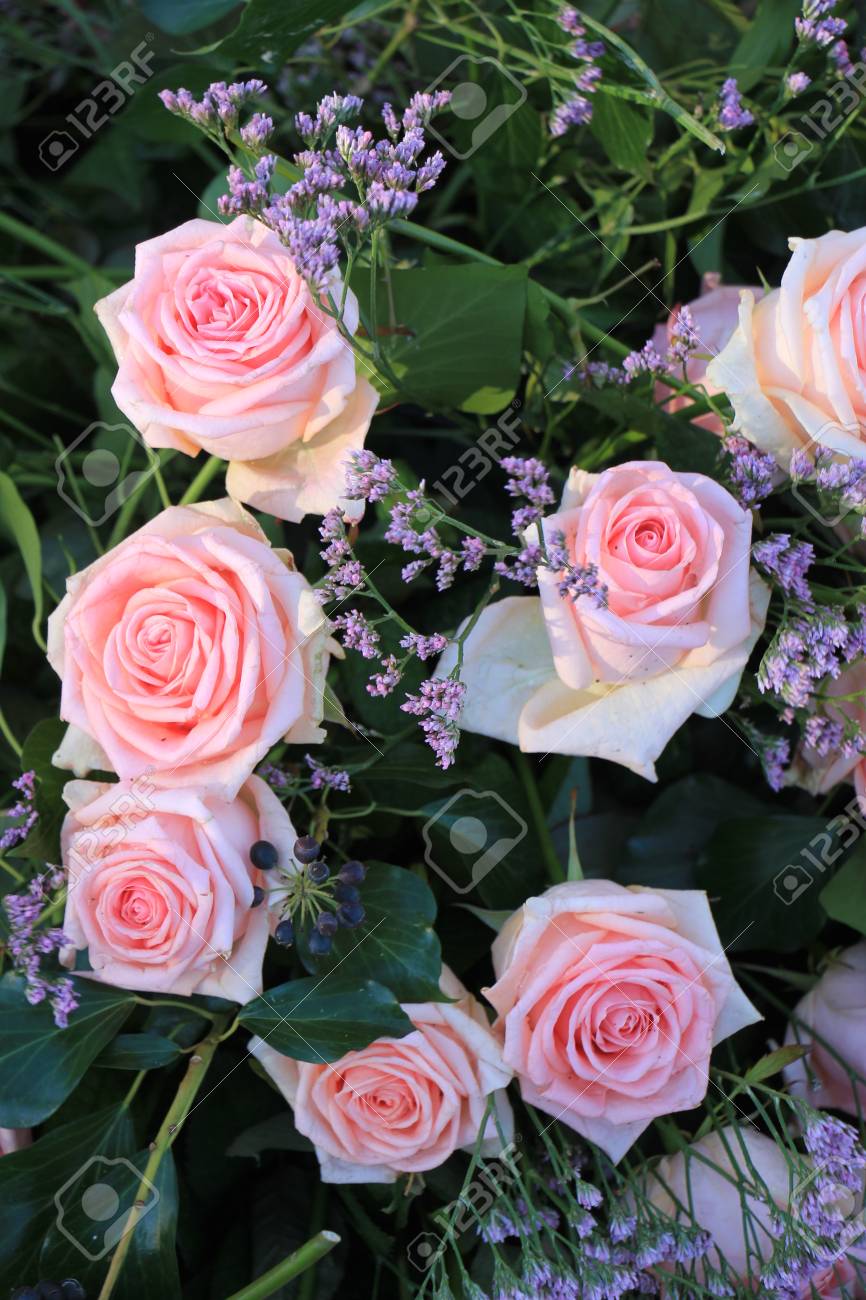 bridal flower arrangement with