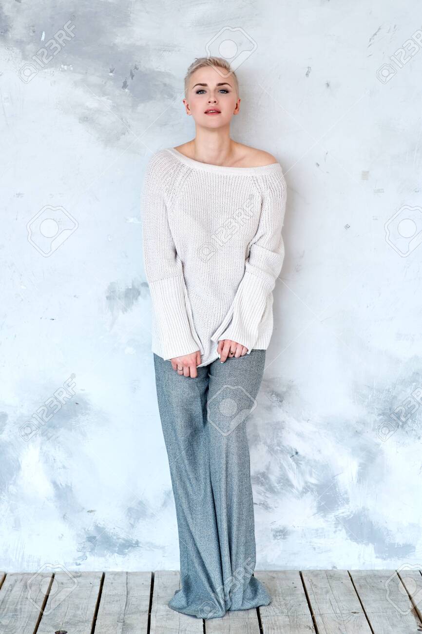 Woman In Her 30s With Short Hair Stock Photo Picture And Royalty