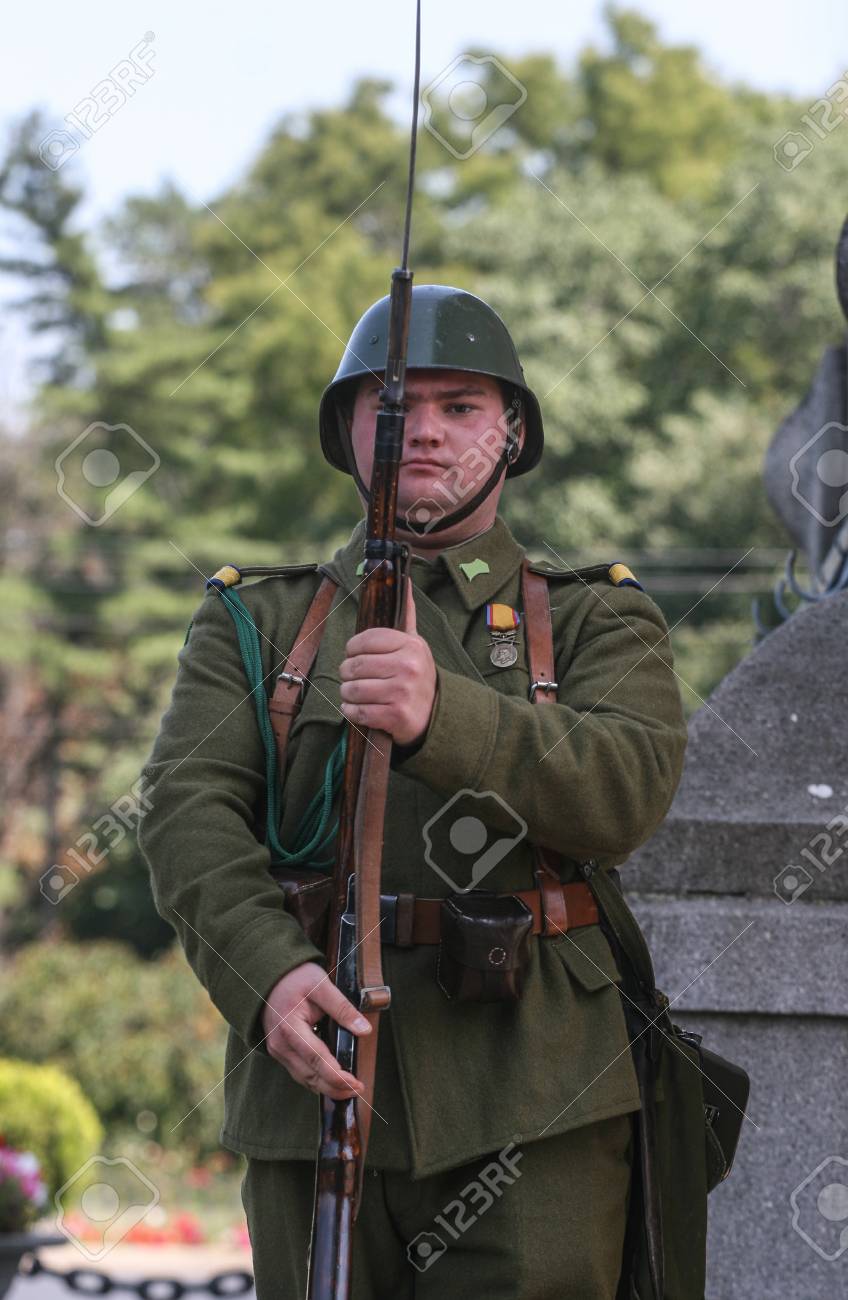 ブカレスト、ルーマニア、2009 年 8 月 23 日: 軍事伝統協会から