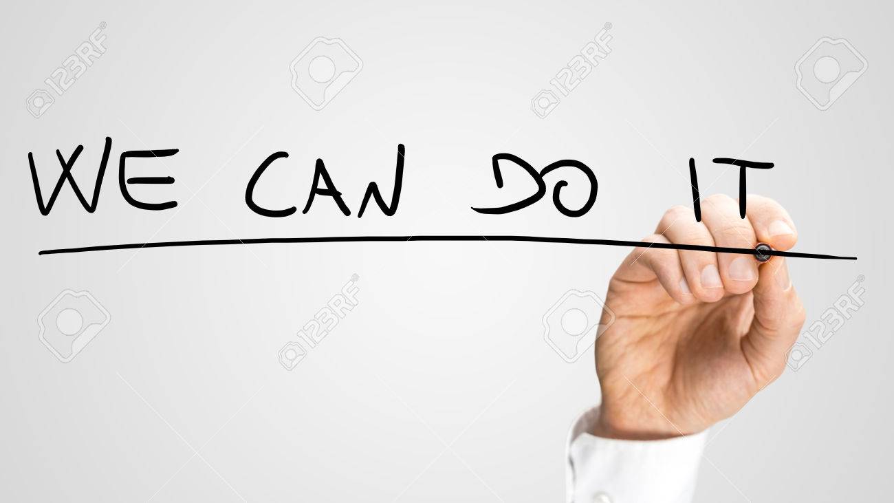 男性手書き我々 は仮想ホワイト ボードでそれを行うことができます の写真素材 画像素材 Image