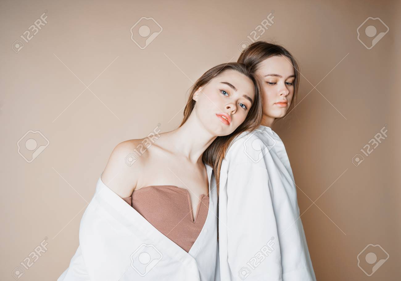 双子姉妹ﾇｰﾄﾞ画像 