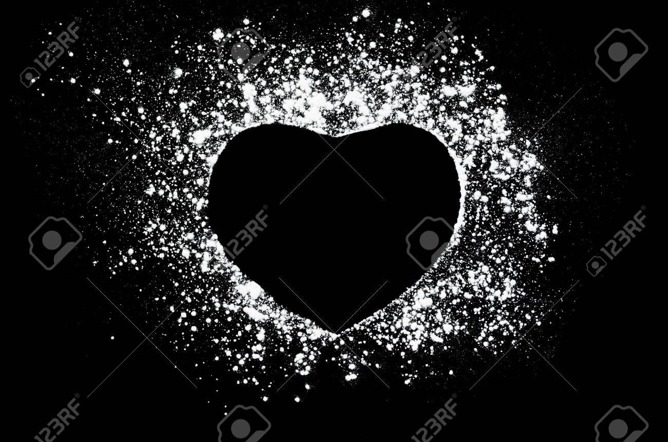 白い粉黒い暗い背景に分離の動きを凍結します 塵雲の抽象的なデザイン