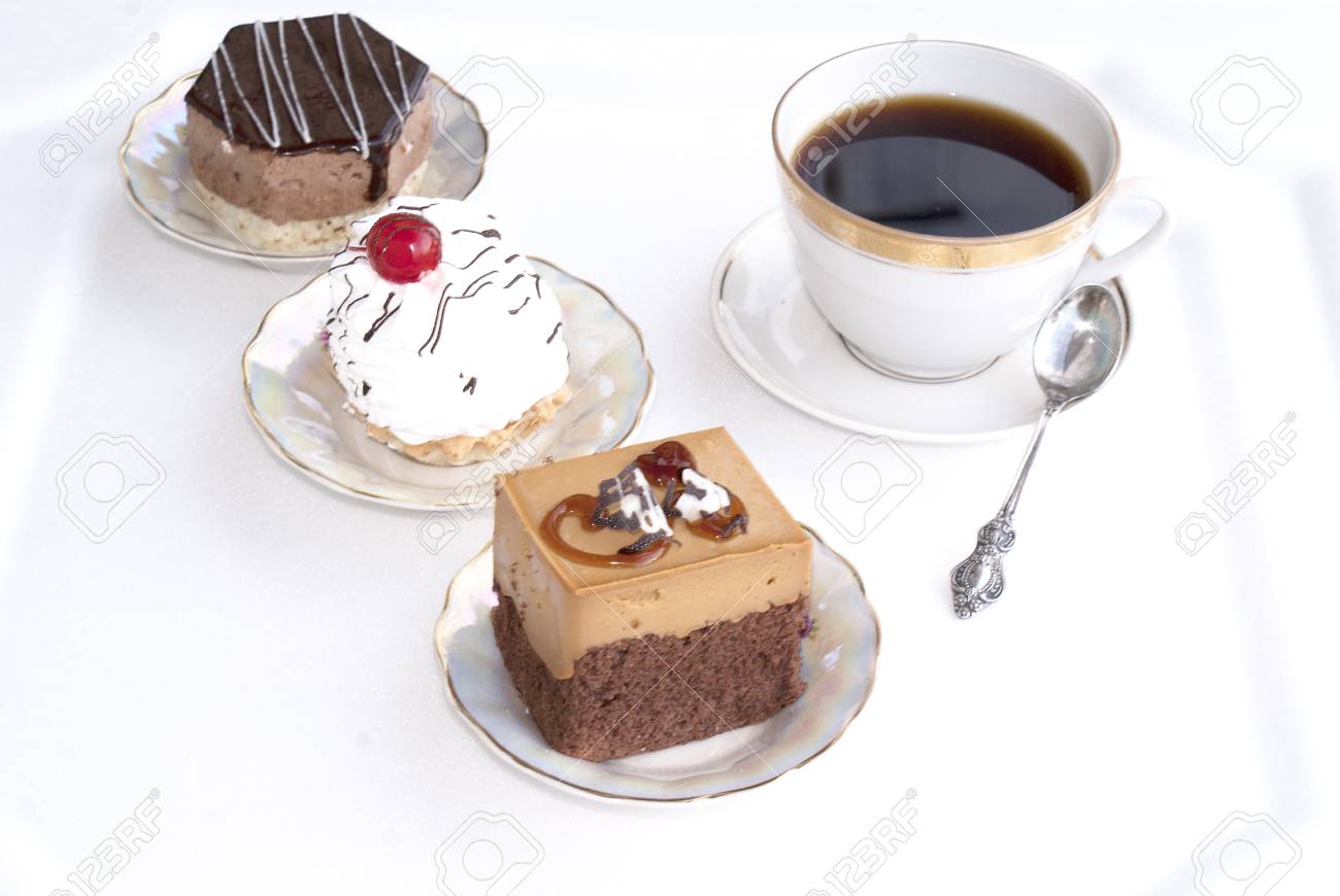 Le Cafe Du Matin Et Delicieux Gateau Banque D Images Et Photos Libres De Droits Image