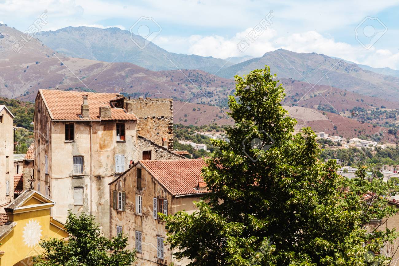 Escenica De Corte Corcega Francia Fotos Retratos Imagenes Y Fotografia De Archivo Libres De Derecho Image