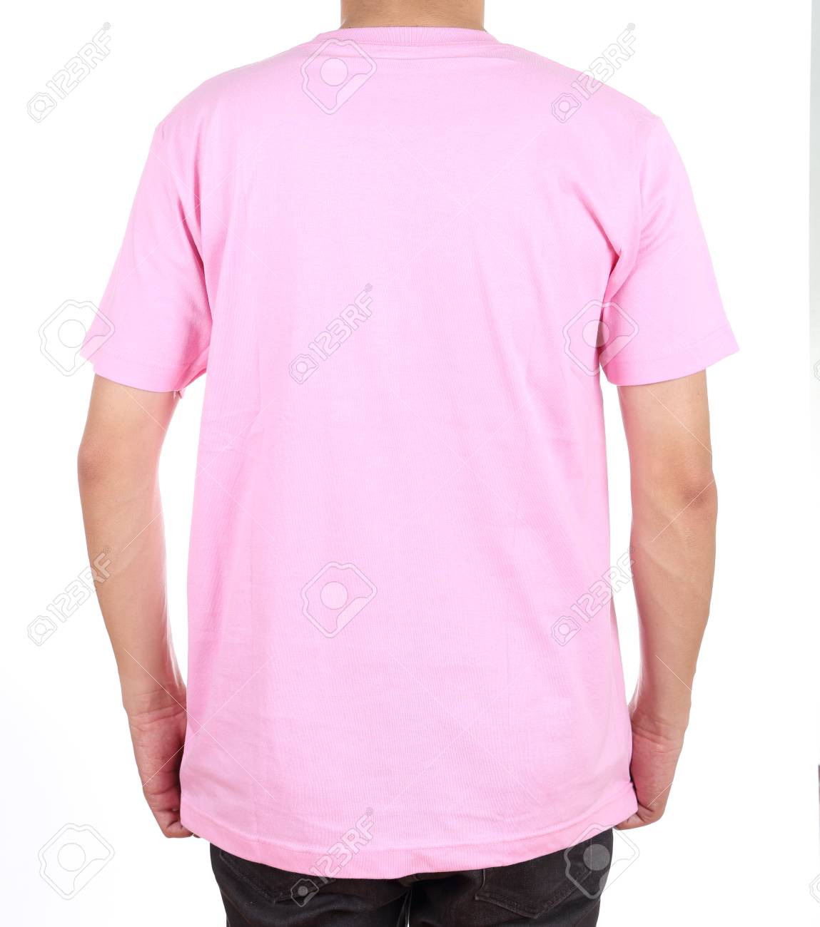 白い背景の上空白ピンク T シャツ男 奥側 に分離 の写真素材 画像素材 Image