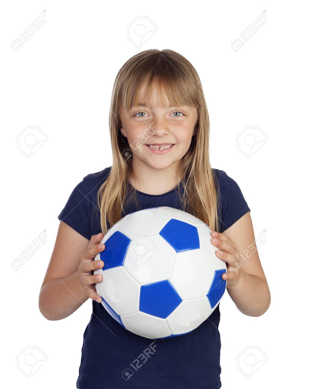 サッカー ボールの白い背景で隔離のかわいい女の子 の写真素材 画像素材 Image