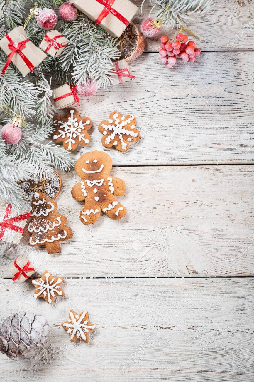 木の板のクリスマス背景 の写真素材 画像素材 Image