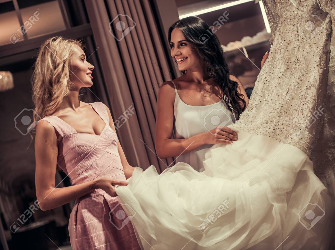 stylish wedding dresses for womens