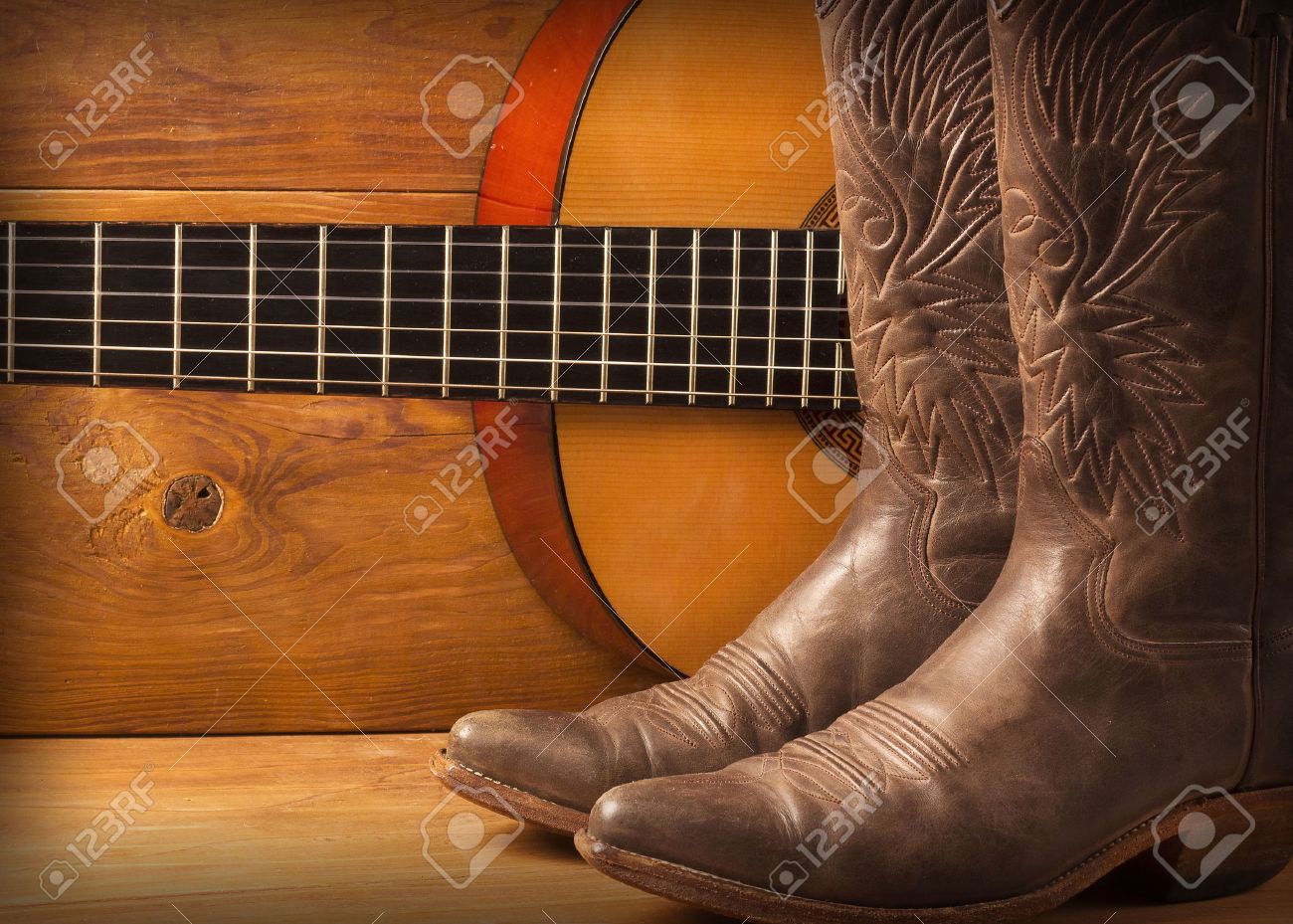Mulher da música country imagem de stock. Imagem de guitarra - 9587581