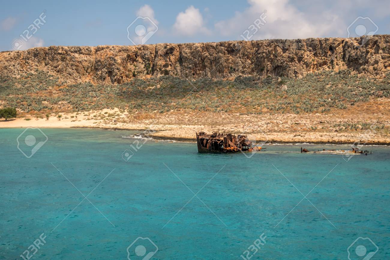 Ancient Gramvousa Fort is near the Crete - 115632649 Ancient Gramvousa Fort is near the Crete - 115632649