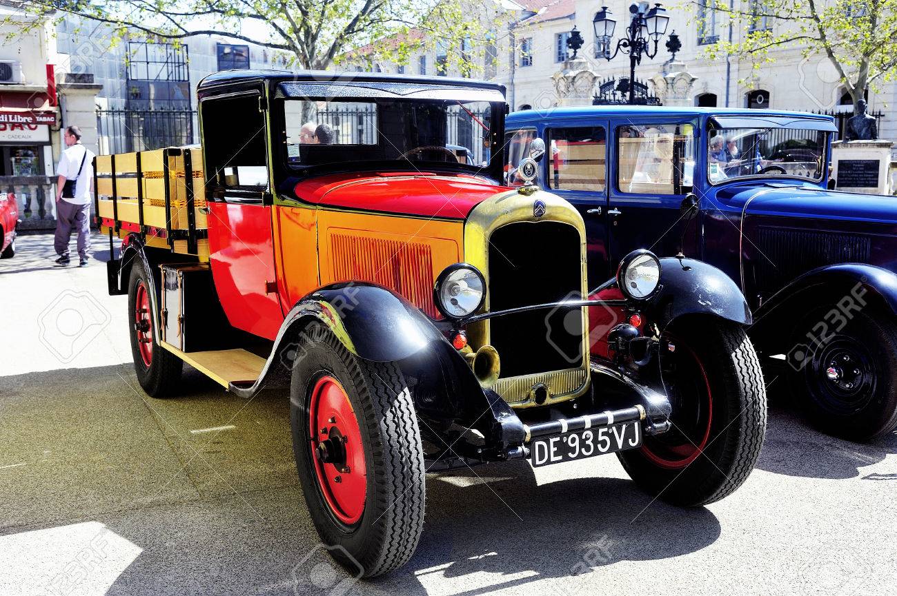 1920年代 クラシックカー 赤　1/12 ヴィンテージカー　希少　限定品 1920年代 クラシックカー 赤 1/12 ヴィンテージカー 希少 限定品