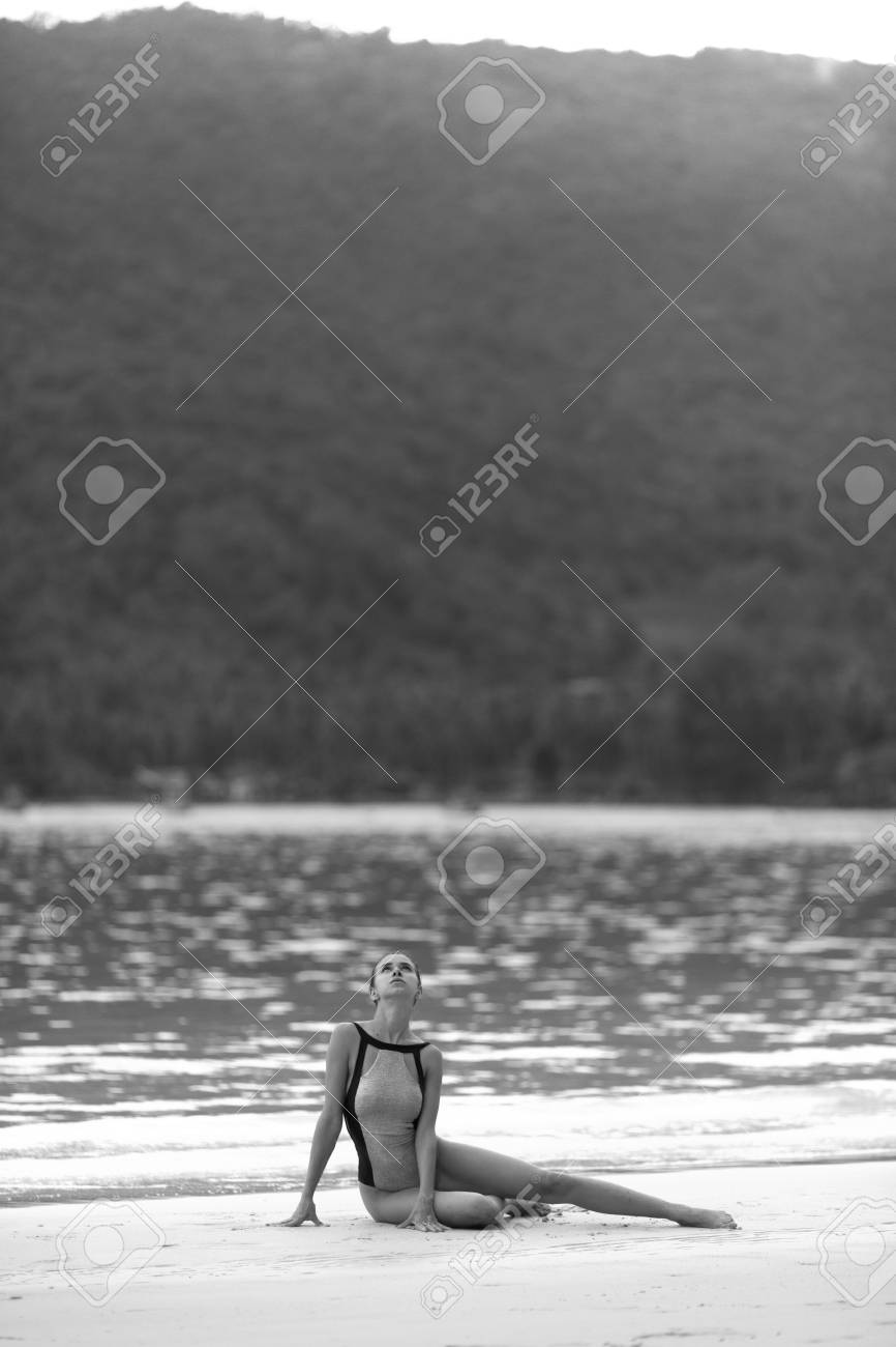 Fototapete Weg Zum Strand Schwarz Weiss Vlies Strand Tapete