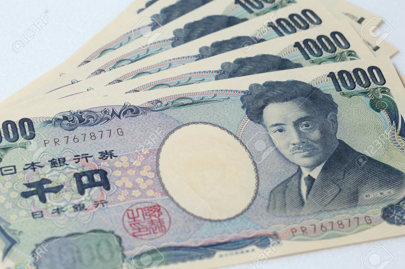 일본 화폐, 일본 엔 로열티 무료 사진, 그림, 이미지 그리고 스톡포토그래피. Image 64989720