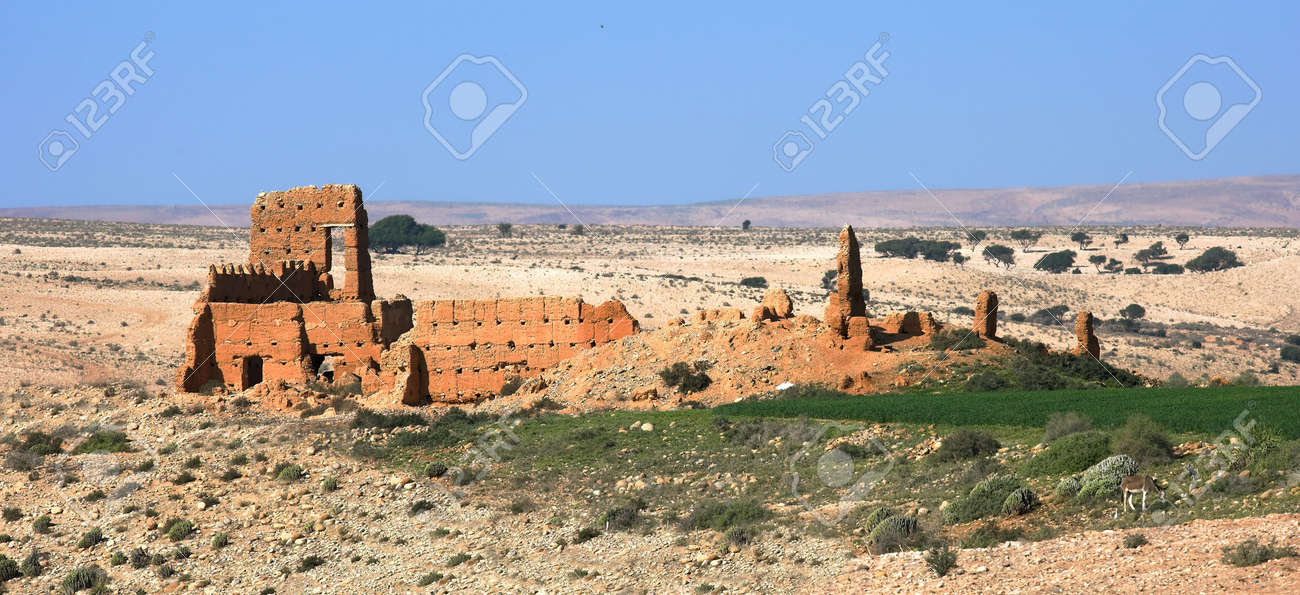 モロッコ アフリカの砂漠地帯での古い建物 の写真素材 画像素材 Image
