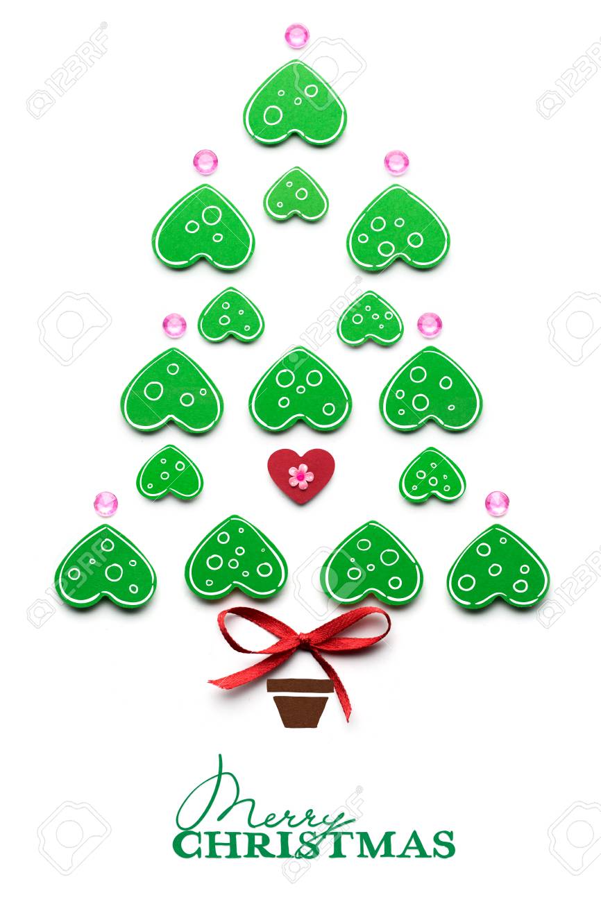 Foto Di Concetto Creativo Dellalbero Di Natale Con Cuore Fatto Di Carta Su Priorità Bassa Bianca