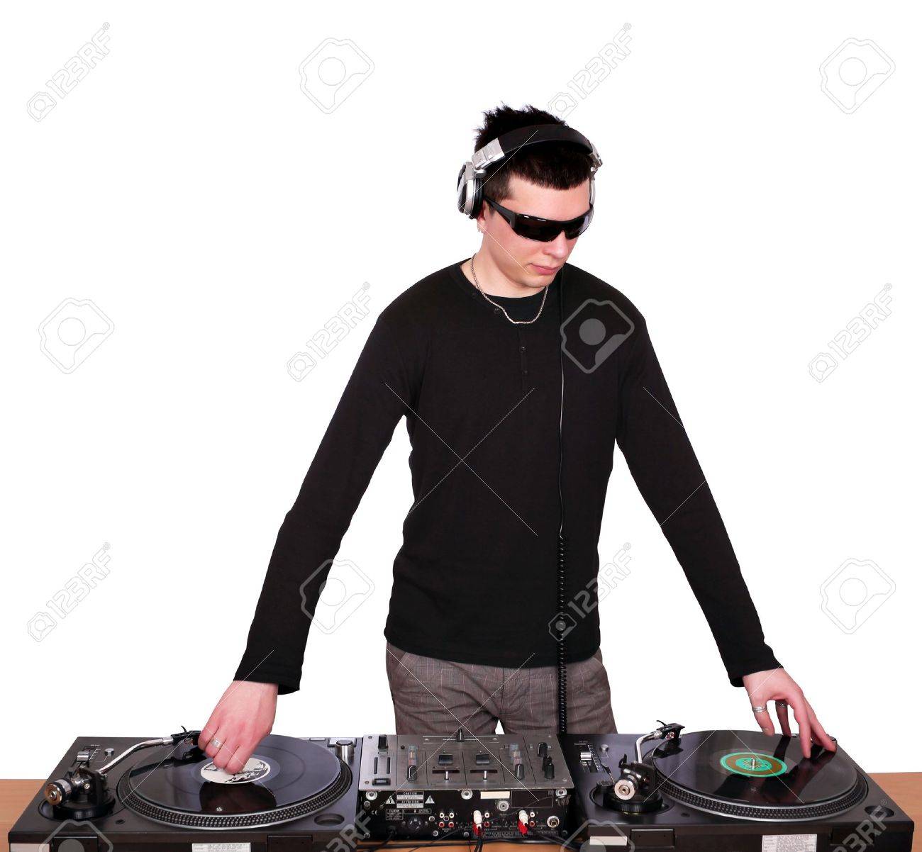 уличный диджей. шутки про диджеев. фразы диджеев. фразы диджеев. дискотеки в спб 14+.