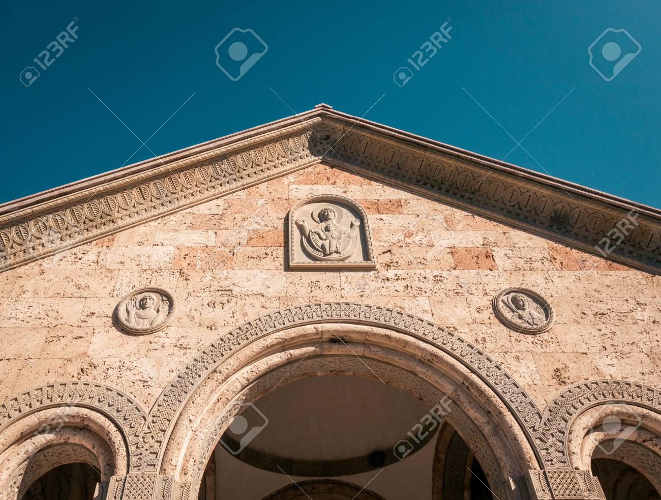 etiam-dictum-ipsum-a-felis