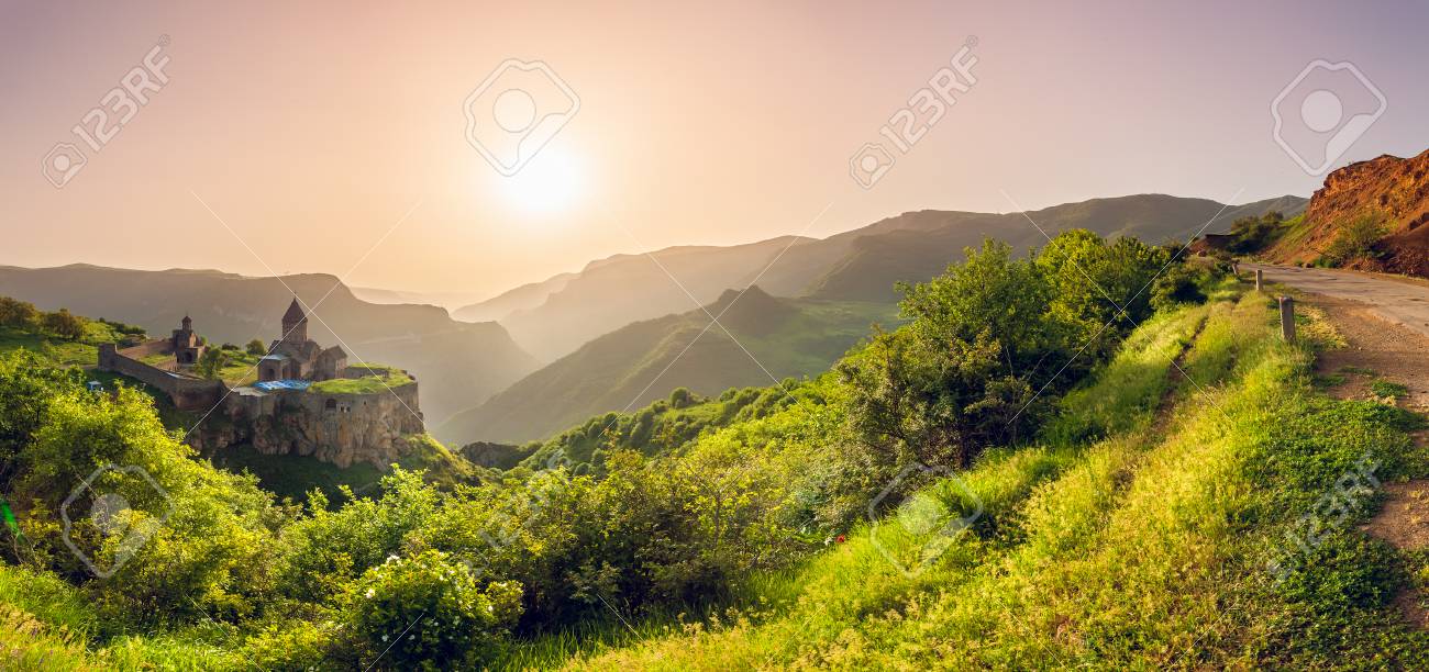 etiam-dictum-ipsum-a-felis