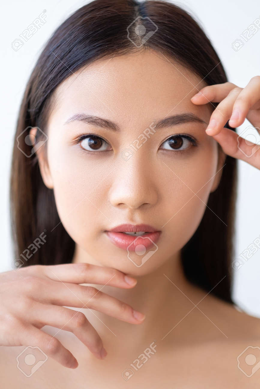 https://previews.123rf.com/images/golubovy/golubovy2103/golubovy210300249/165337133-korean-beauty-skin-care-organic-cosmetology-freshness-wellness-portrait-of-asian-woman-with-natural-.jpg