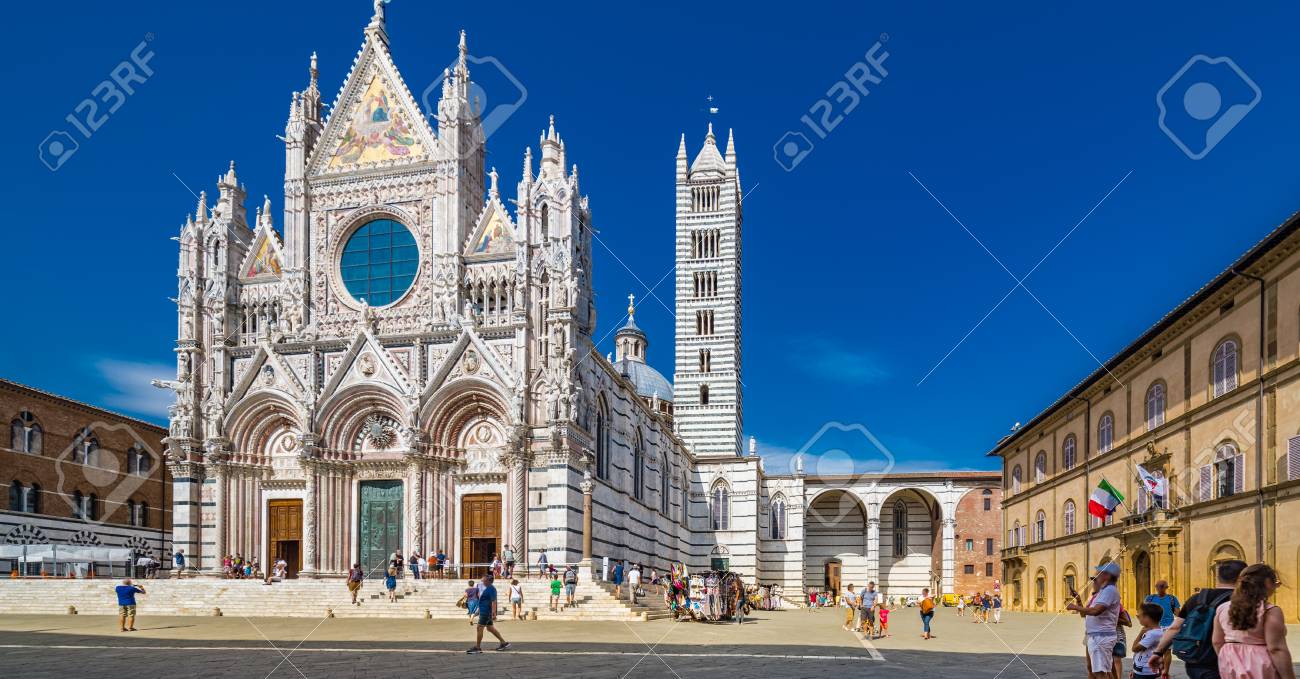 シエナ大聖堂 イタリアで最も有名なロマネスク様式とゴシック様式の大聖堂の1つ の写真素材 画像素材 Image
