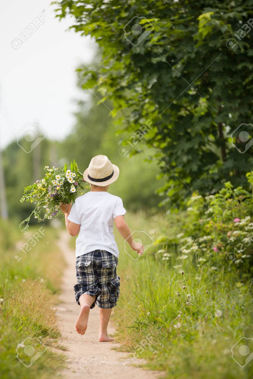 голая дочь и голый сын Щенки - Китайская хохлатая собачка - щенки китайской хохлатой, голые  (бело-бронзовые) мальчик и девочка, пуховые — белоснежные девочки,  родословная РКФ, родители ЧР. - 10000 руб.