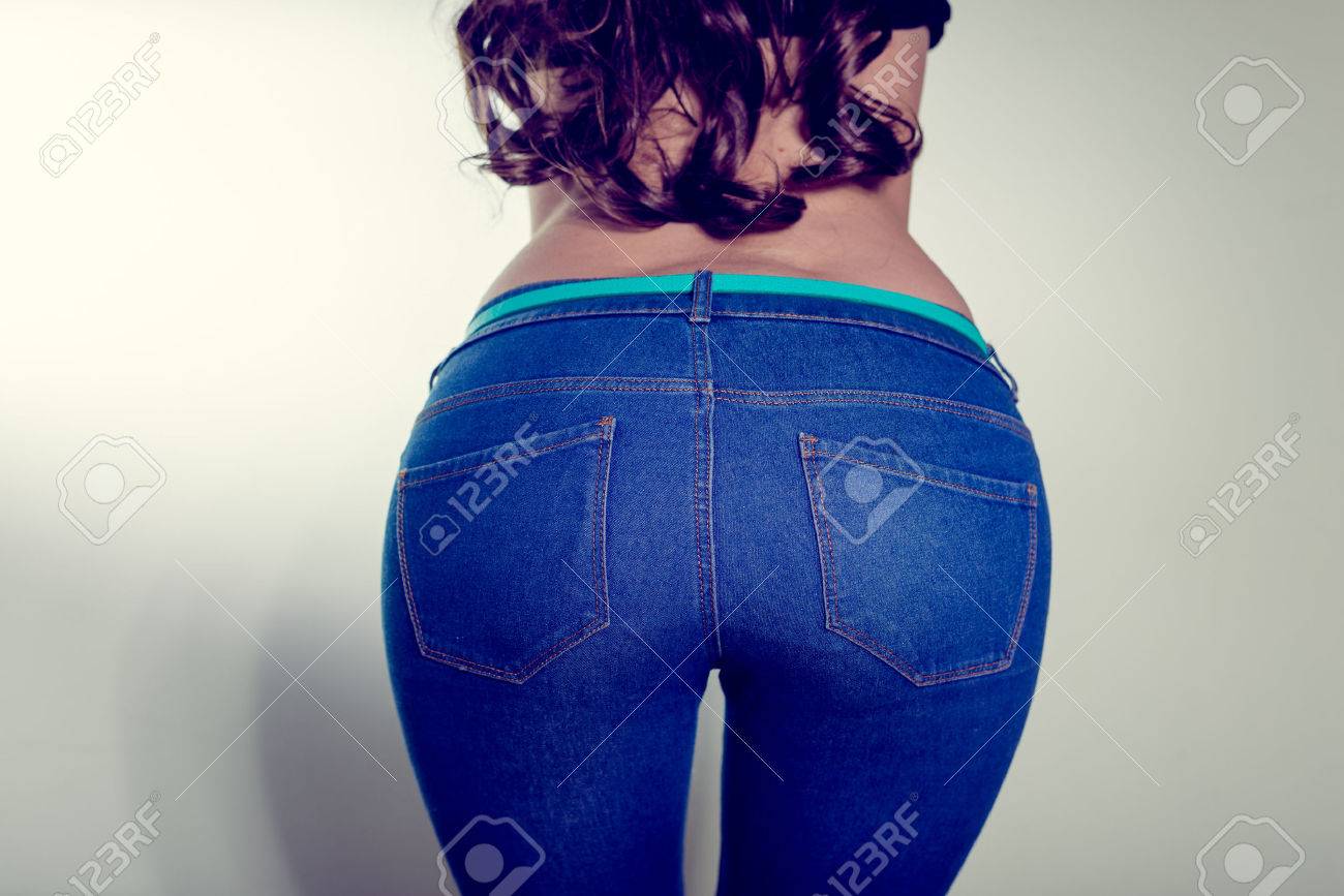 女性セクシーな体型腰美しい容姿の美しさのクローズ アップ画像 の写真素材 画像素材 Image 女性セクシーな体型腰美しい容姿の美しさのクローズ アップ画像 の写真素材 画像素材 Image