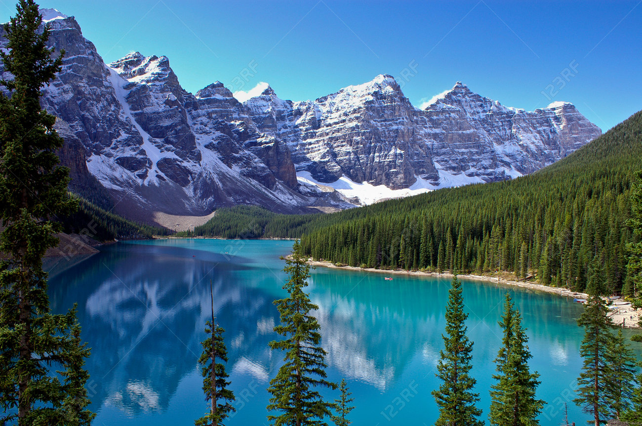 View of the mountains surrounding Morraine Lake near Lake Louise, Canada - 16403043 View of the mountains surrounding Morraine Lake near Lake Louise, Canada - 16403043