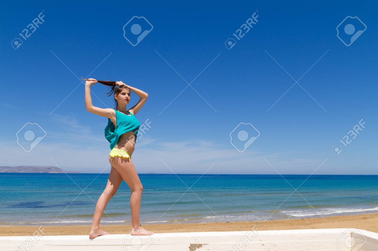 Hot Naughty Beach Girls Hot Naughty Beach Girls