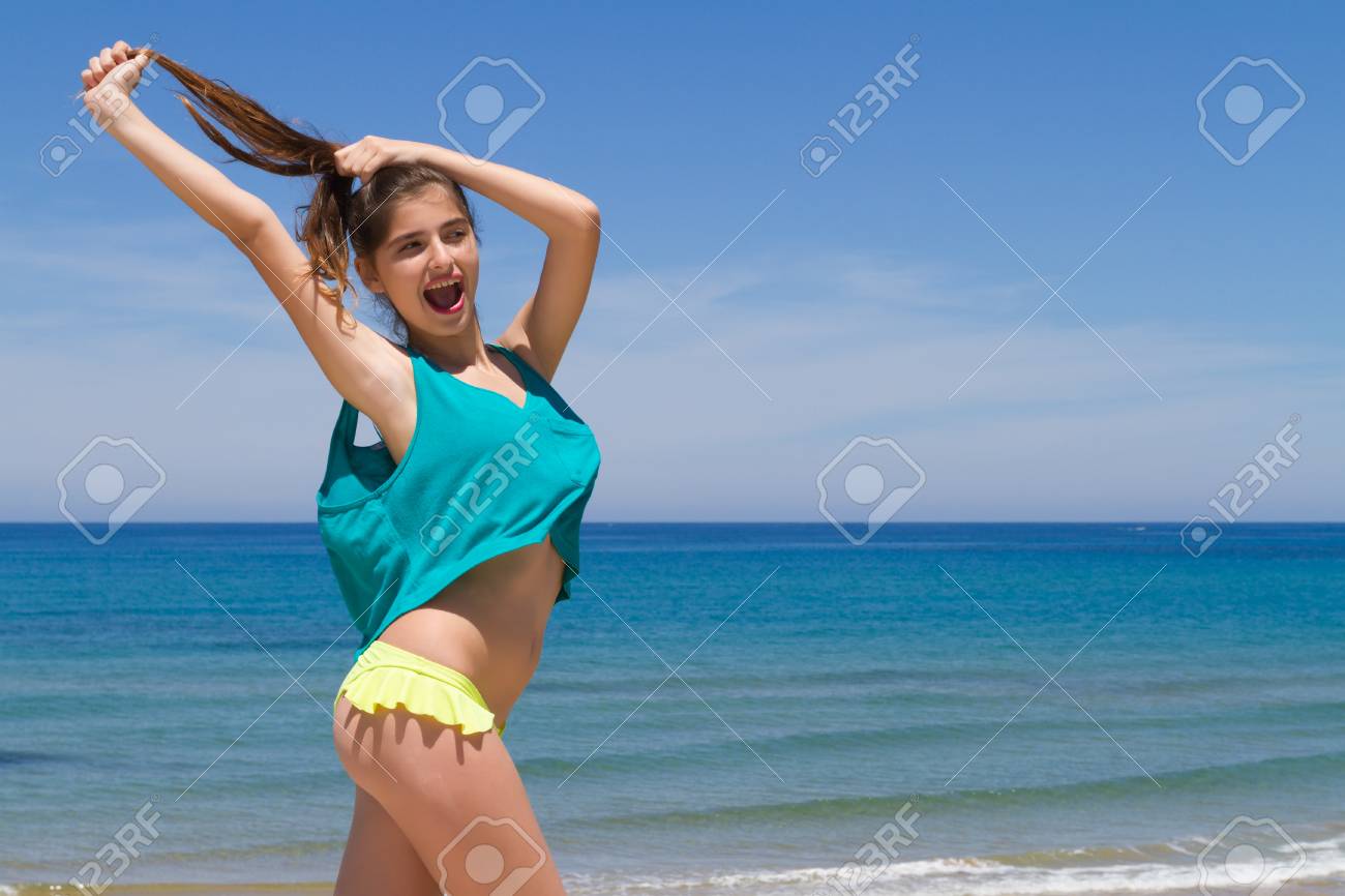 Hot Naughty Beach Girls Hot Naughty Beach Girls