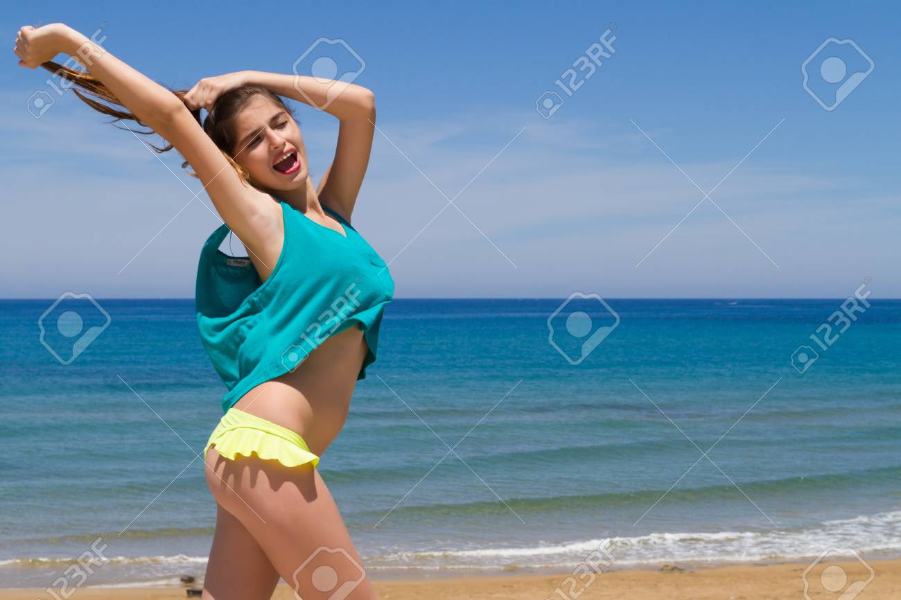 Hot Naughty Beach Girls Hot Naughty Beach Girls