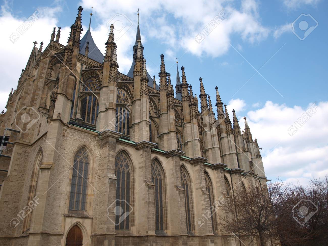 etiam-dictum-ipsum-a-felis