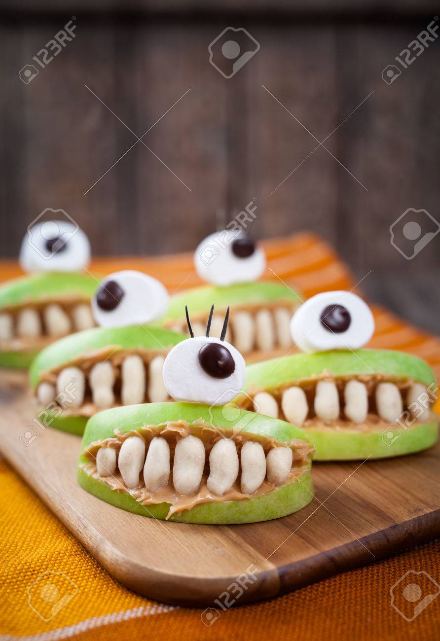 scary halloween food monsters healthy natural snack sweets for party decoration recipe homemade spooky apple