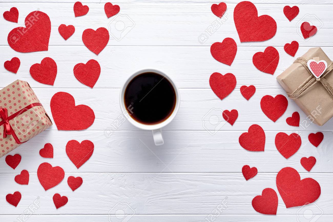 regalo di San Valentino dopo due mesi di incontricosa per il messaggio di una ragazza su un sito di incontri esempi