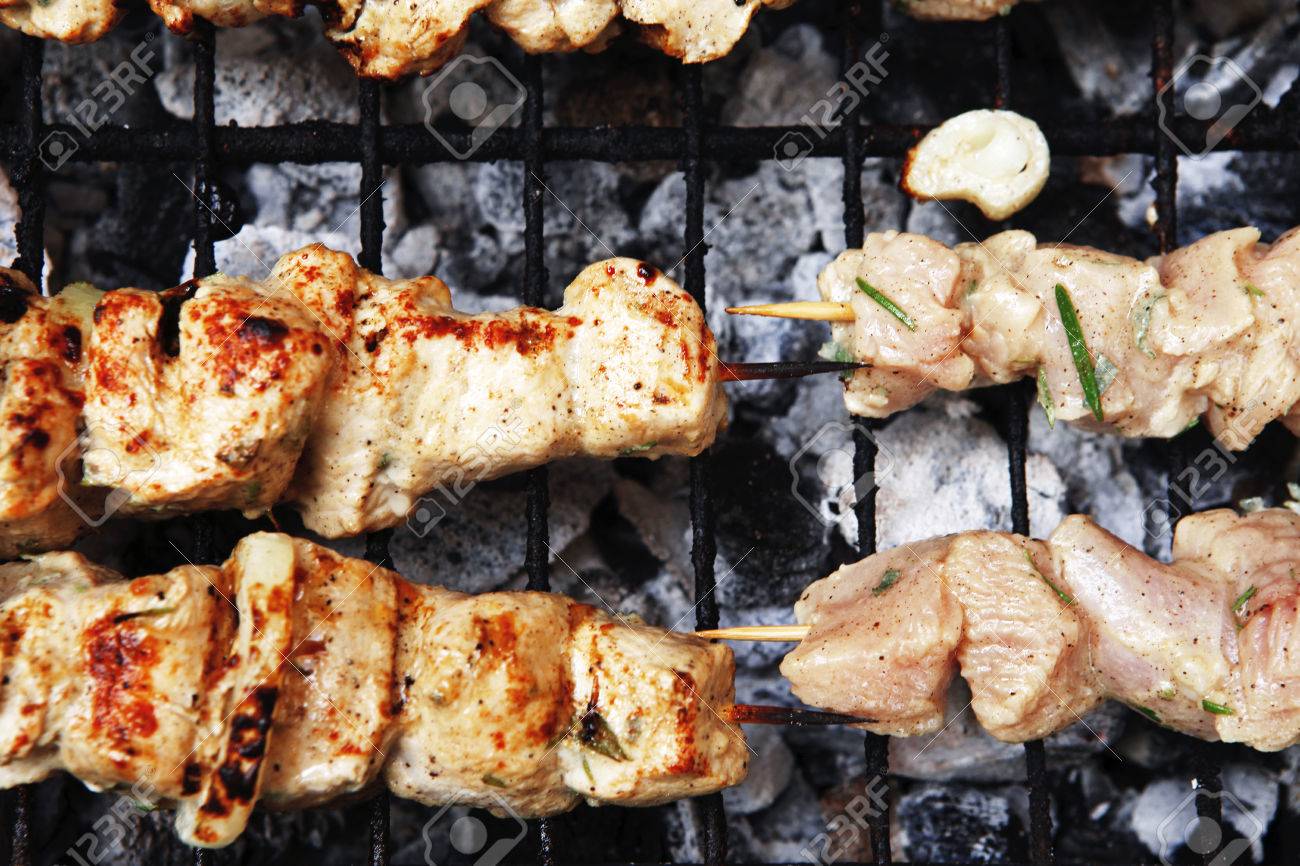 Saine Shish Kebab Poulet Grillé Barbecue De Viande Sur Des Saine Shish Kebab Poulet Grillé Barbecue Viande Turque Sur