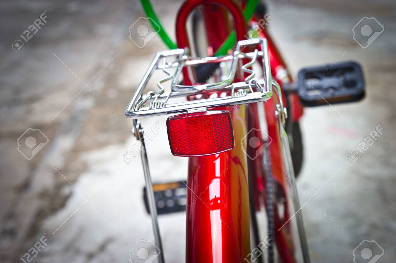 リア自転車の反射板 自転車には リアの赤い反射 の写真素材 画像素材 Image