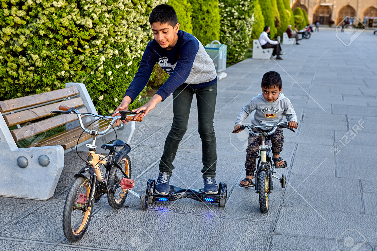 two brothers bicycles